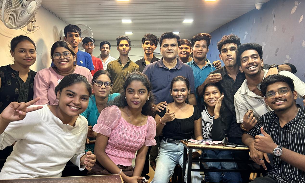 Commerce Course Classes in Mumbai - Dhruv Coaching Center